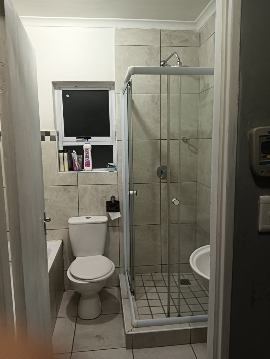 2 Bedroom Property for Sale in Beverly Park Western Cape